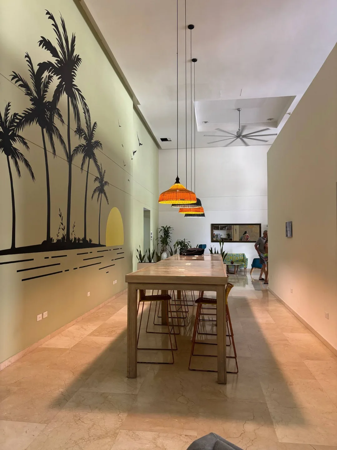 Barra y comedor