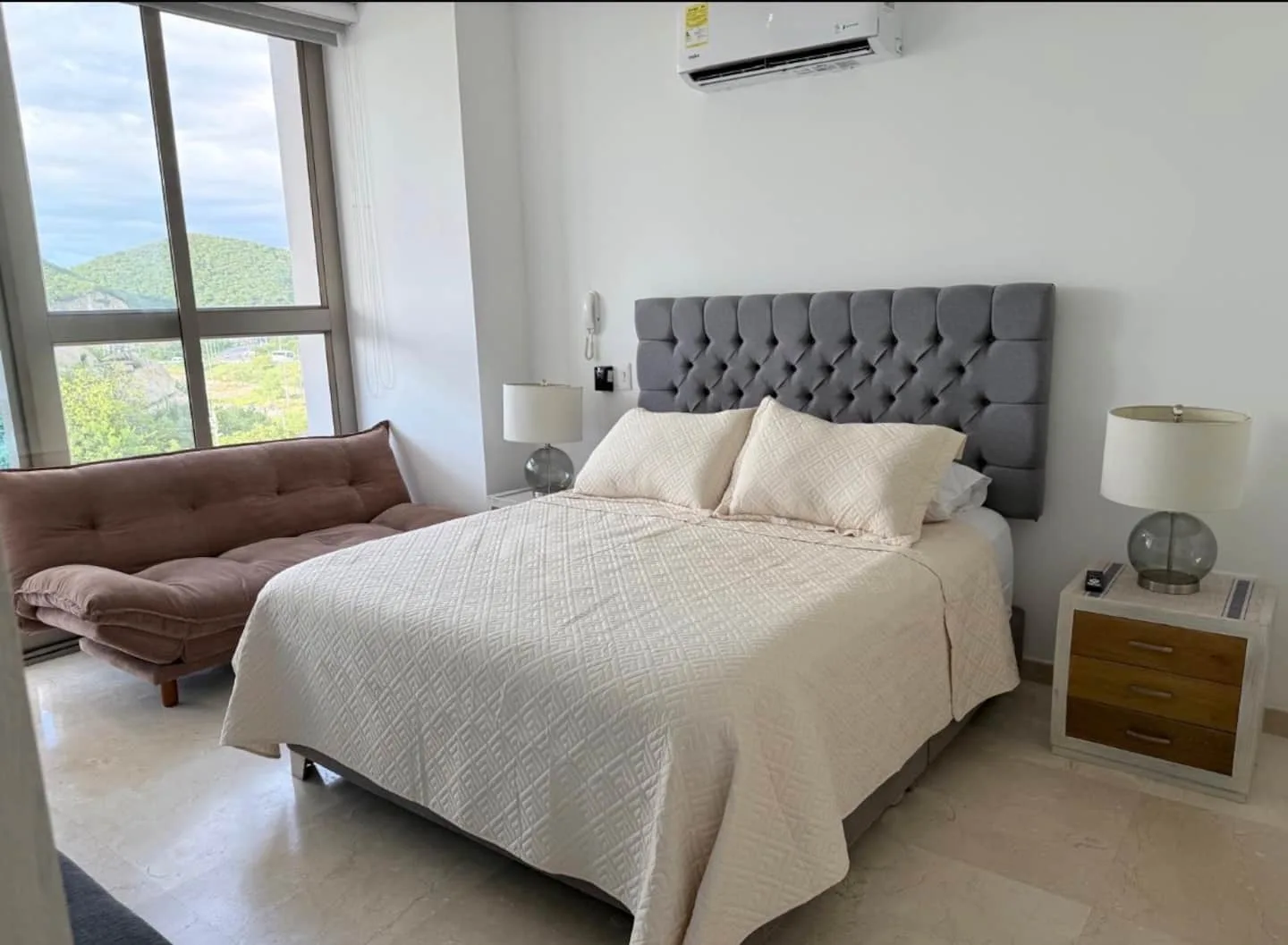Habitación principal con cama king